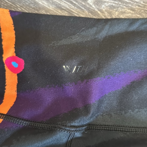 Peloton X Hust Wilson black orange purple 80s print reversible grey leggings M - Picture 6 of 7